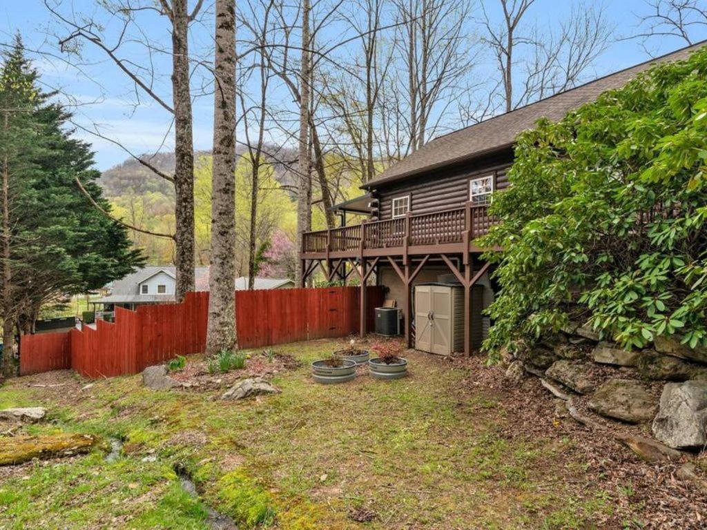 Soco Serene Cabin In The Heart Of Maggie Valley Exterior photo