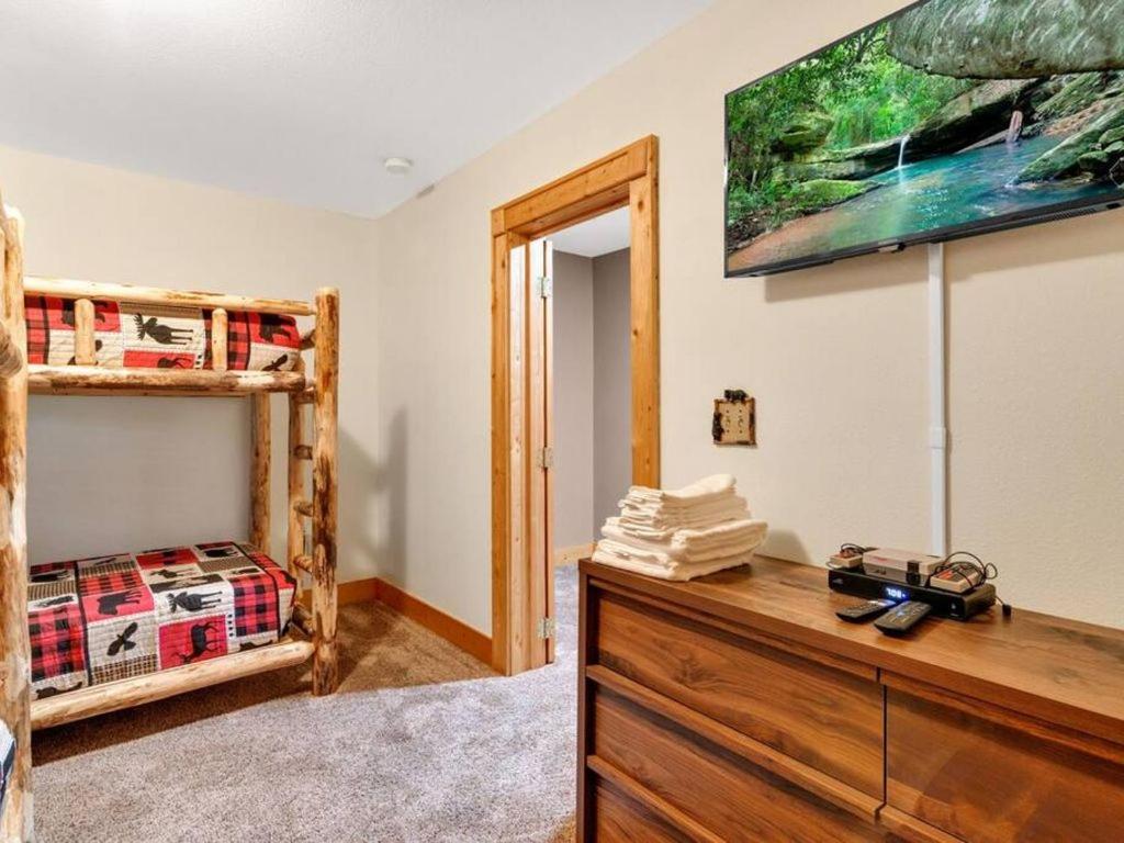 Soco Serene Cabin In The Heart Of Maggie Valley Exterior photo